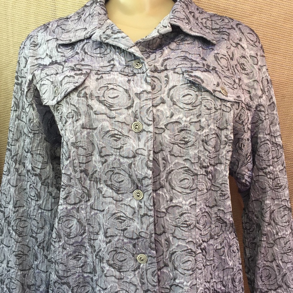 Chico’s silver floral embossed jacket size 3